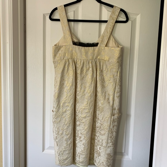 BCBG Paris Cream & Gold Dress with POCKETS - Picture 9 of 9